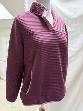 L.L. Bean Quilted Pullover air light fabric  in Mauve Raspberry. Size L